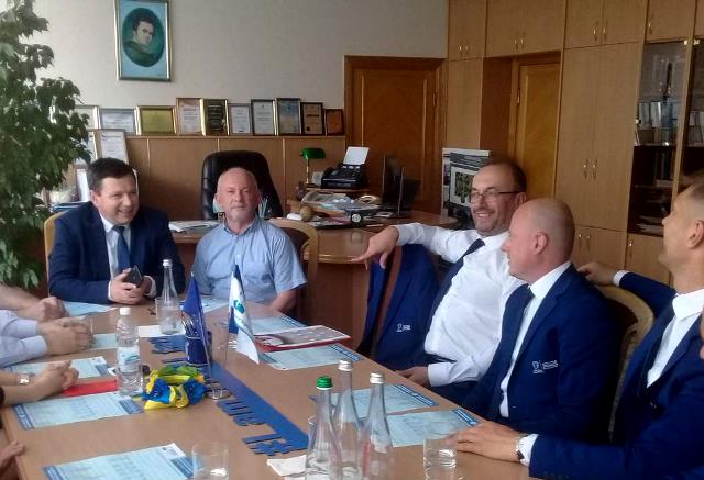 ЗМІ про нас     У ТНПУ оголошується набір  на навчання футбольних тренерів  за різними категоріями